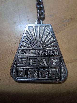 Antiguo llavero SEAT DYTA