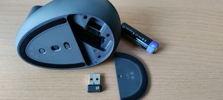 Ratón Logitech Lift - Vertical