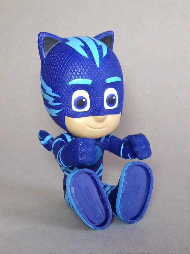 PJ Masks Gatuno Figura Articulada con Súper Poder