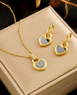 Juego Joyería Corazón Dorado