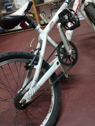 Bicicleta BMX Monty