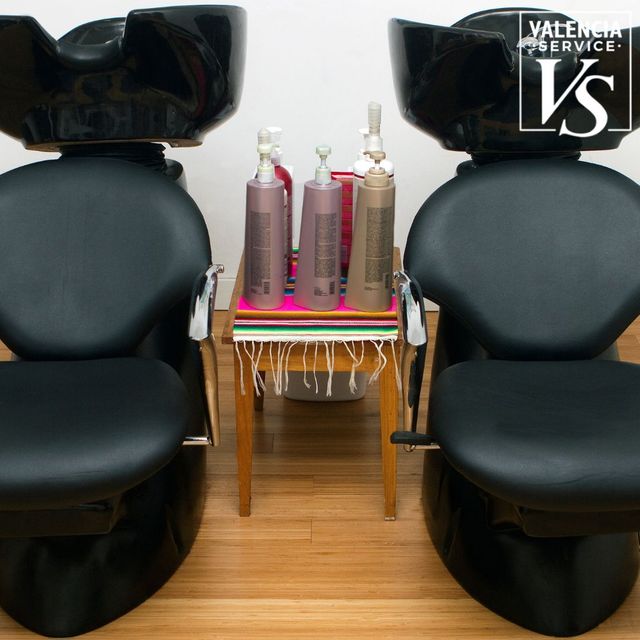 0781 - FANTÁSTICA PELUQUERÍA EN CENTRO COMERCIAL D