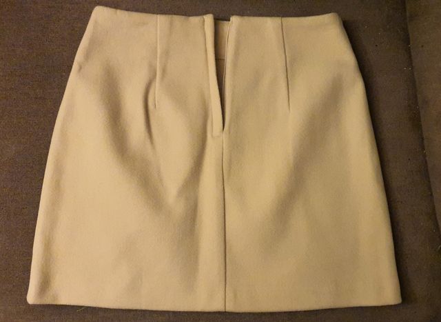 Falda beige Primark talla S