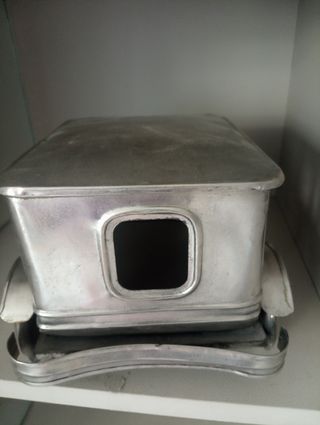 Coche de decoración de chapa