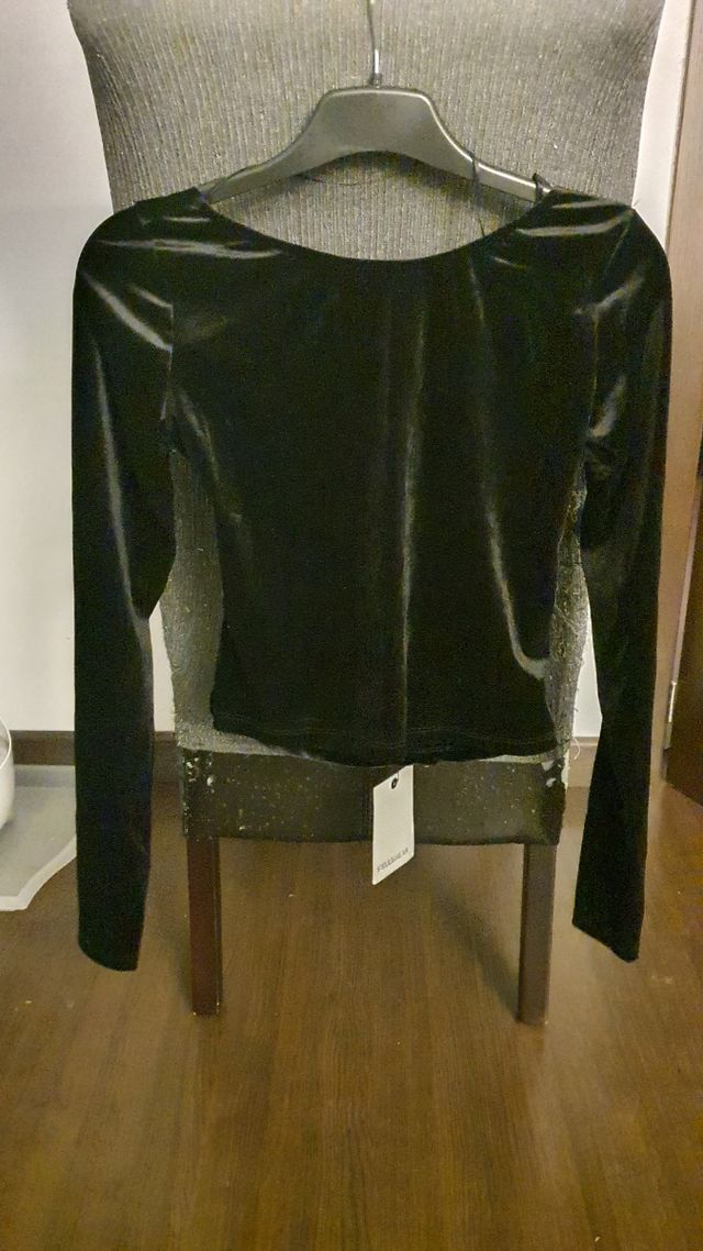 Top terciopelo negro Pull&Bear