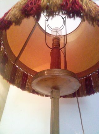 Lampara antigua pie estilo vintage