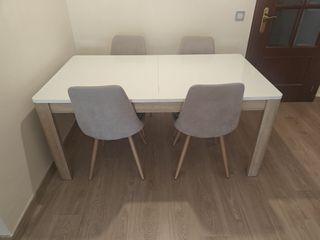 Mesa de comedor extensible + 4 sillas Banak Devon