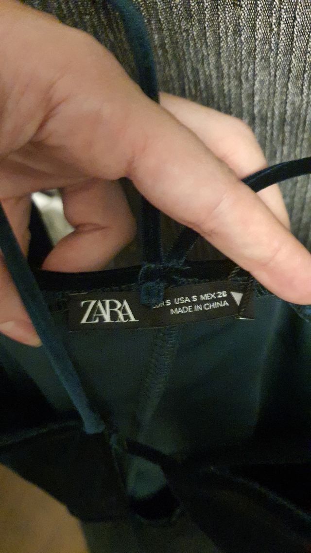 Vestido terciopelo verde ZARA - Talla S