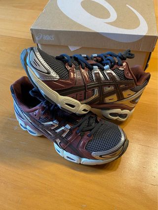 Asics Gel Nimbus 9 Dark Cherry