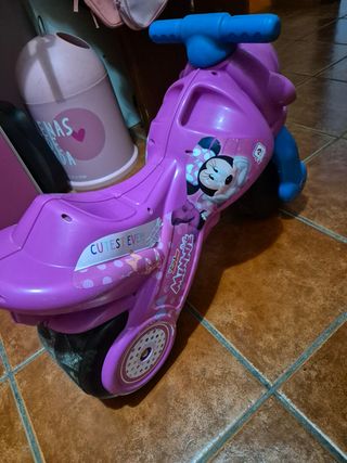 Moto correpasillos Minnie Mouse