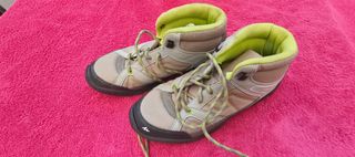 Botas trekking mujer beige-verdes