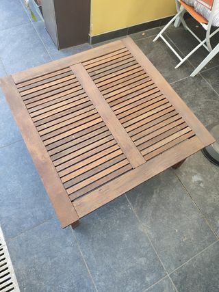 Mesa madera centro terraza o jardín 