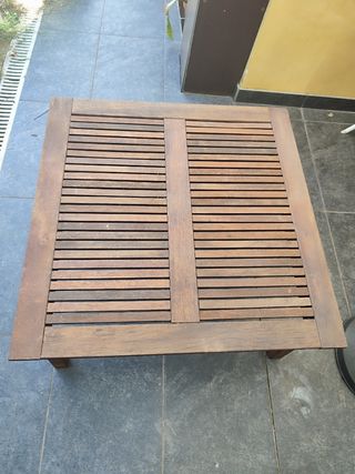 Mesa madera centro terraza o jardín 