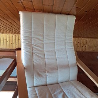 Silla relax de madera beige