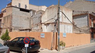 Solar urbano centro 114m2