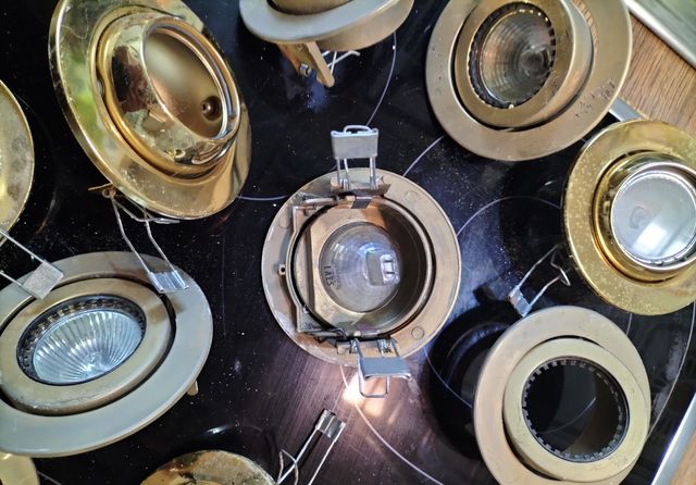 Focos empotrables - varias unidades.