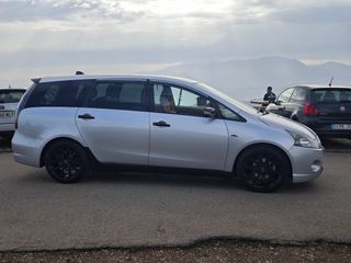 Mitsubishi Grandis 2006