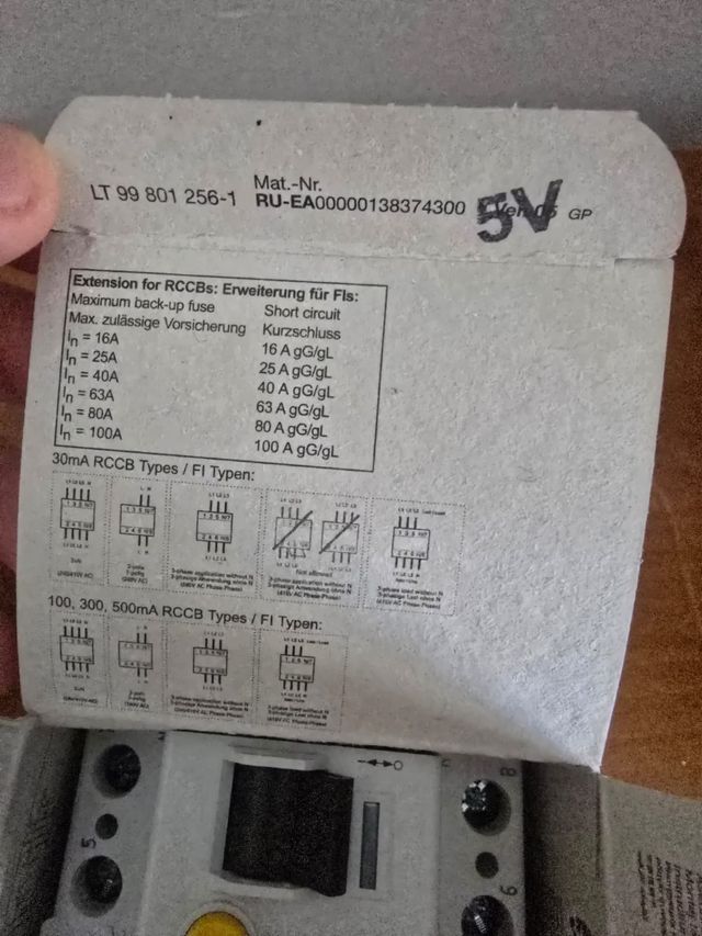 Interruptor diferencial Eaton PFIM-40/4/003-MW