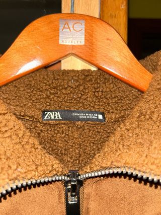 Cazadora Zara borrego marrón - M
