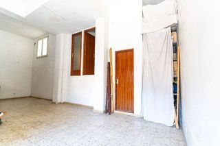 Local comercial en venta en Olesa de Montserrat