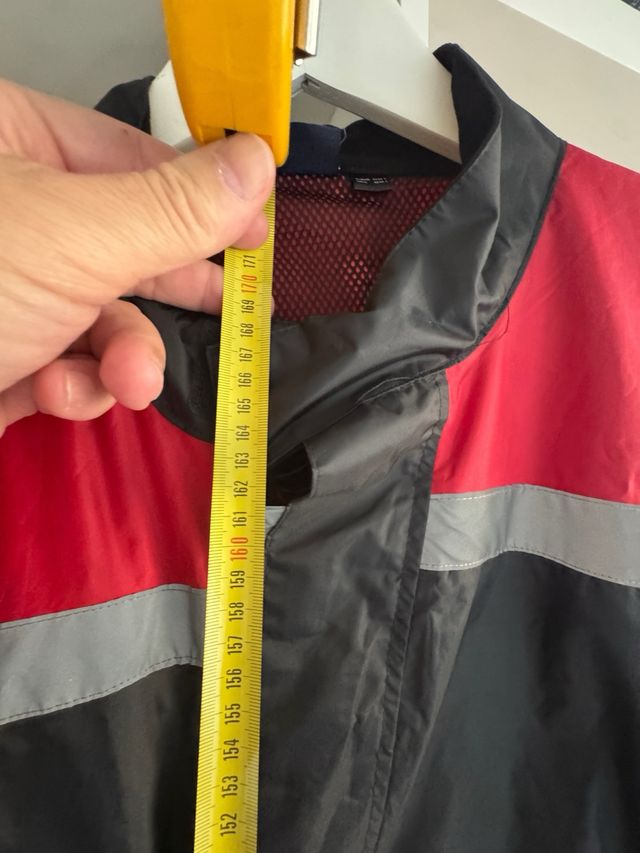 Mono lluvia moto rojo-negro marca Crivit. talla L
