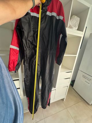 Mono lluvia moto rojo-negro marca Crivit. talla L