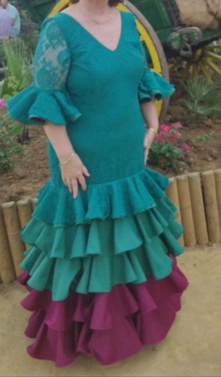 *Rebajado*Traje de flamenca talla 48.*DE ENCAJE**