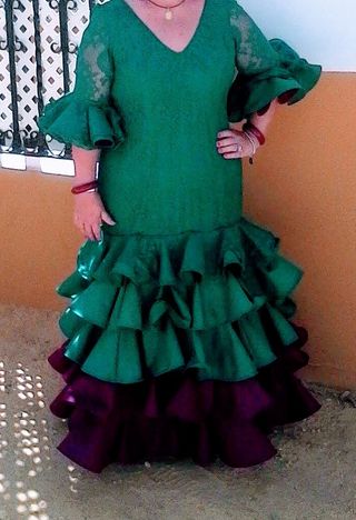 *Rebajado*Traje de flamenca talla 48.*DE ENCAJE**