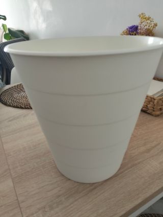 Papelera Ikea blanca