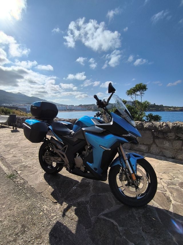 Moto carnet A2 Zontes x310