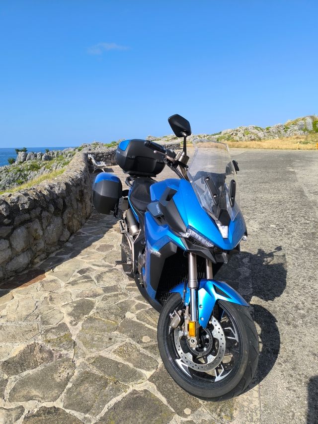 Moto carnet A2 Zontes x310