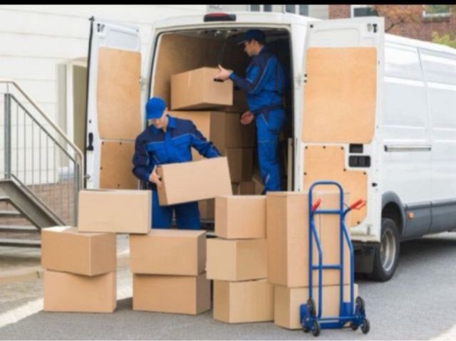 •Mudanzas transportes viajes portes servicios•