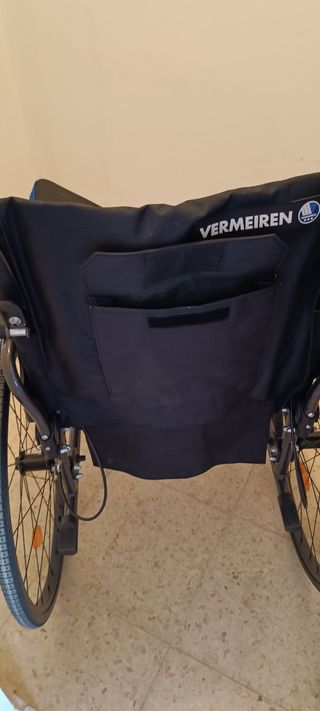 Silla de ruedas solo usada dos veces 
