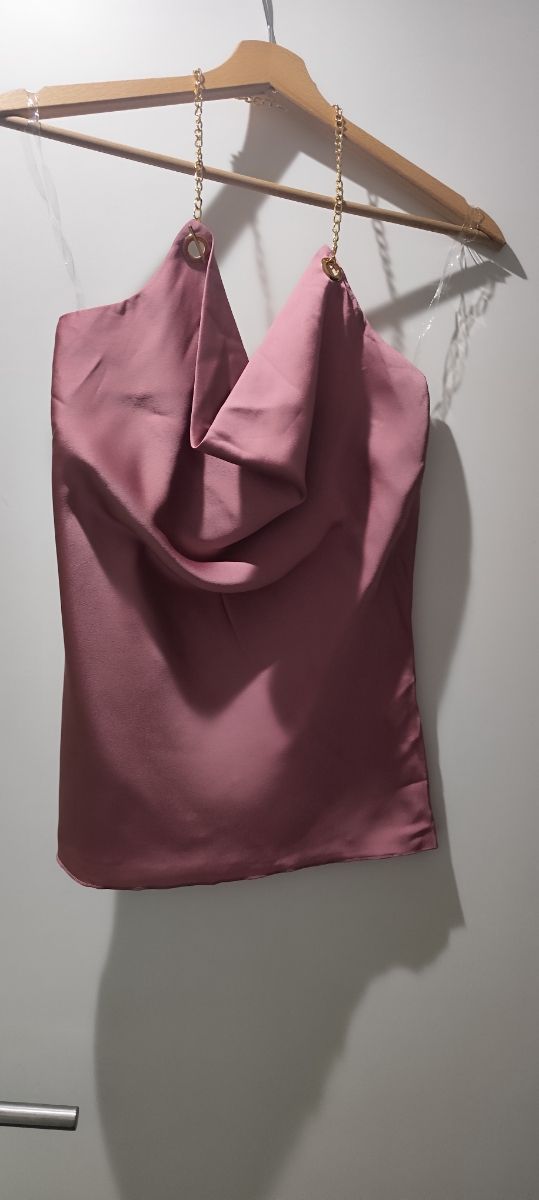 Top Satén Rosa Tirantes Cadena