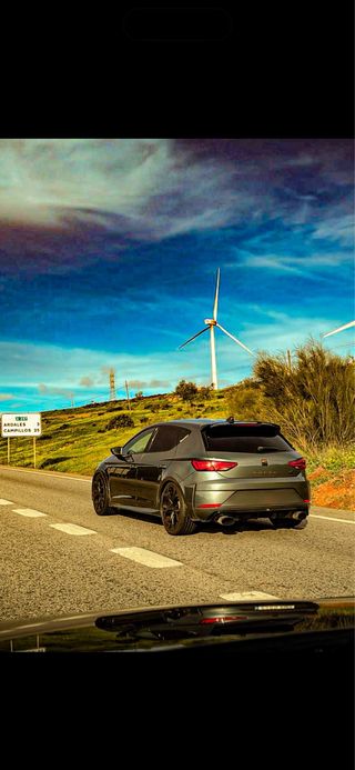 SEAT Leon Cupra 300 DGS6