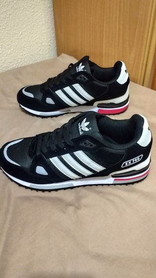 Zapatillas Adidas ZX 750 - Negras