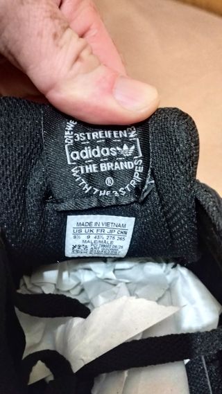 Zapatillas Adidas ZX 750 - Negras