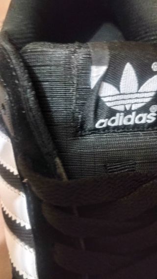 Zapatillas Adidas ZX 750 - Negras