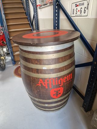 Mesa alta barril Affligen 