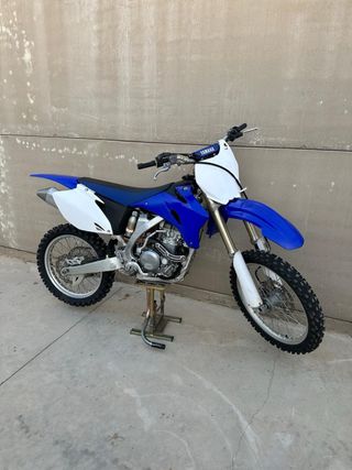 Yamaha YZF 250 Motocross vendo o cambio por enduro