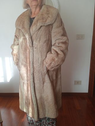 Cappotto pelliccia beige