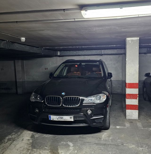 Alquiler horario PARCIAL Plaza de garaje grande