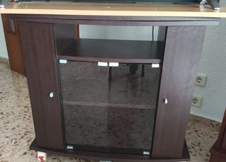 Mueble TV marrón con cristal