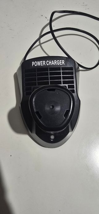 Cargador + Batería 12V 3Ah