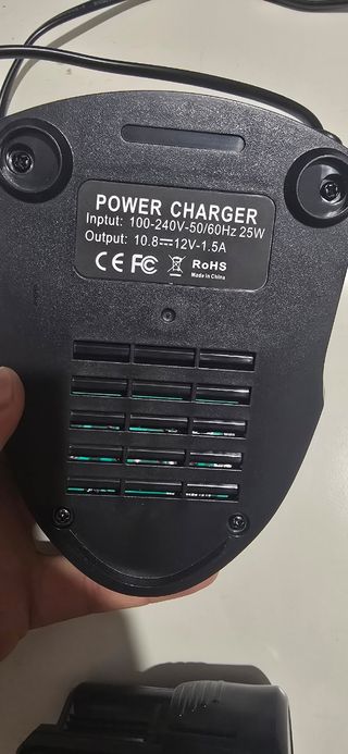 Cargador + Batería 12V 3Ah