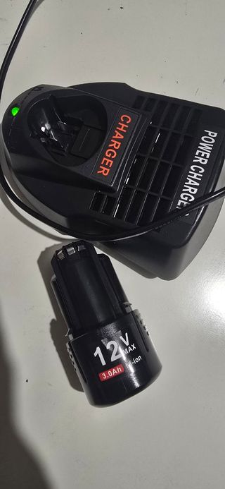 Cargador + Batería 12V 3Ah