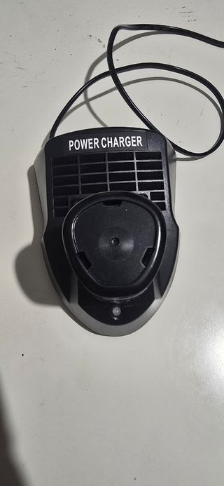 Cargador + Batería 12V 3Ah