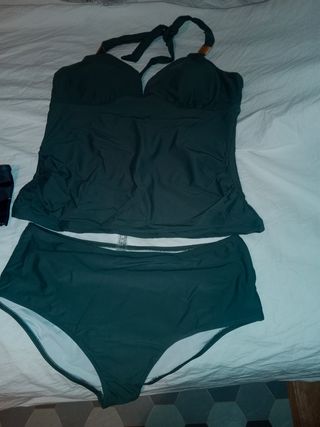 Bañador bikini verde oliva