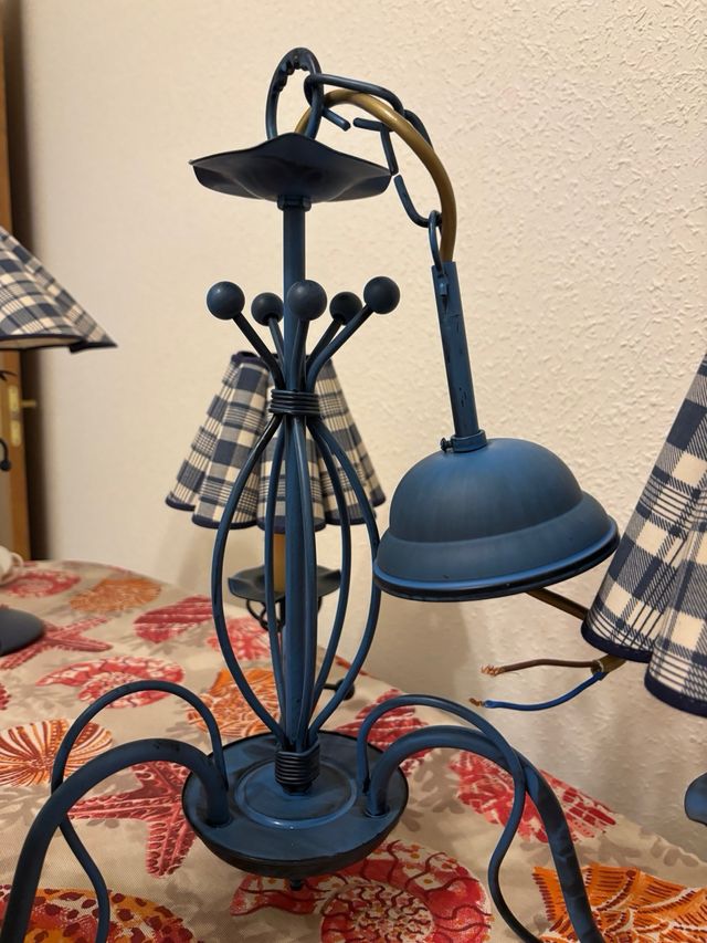 Lámpara techo 3 brazos + lámpara mesilla