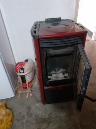 Stufa a pellet Duchessa Idro Steel